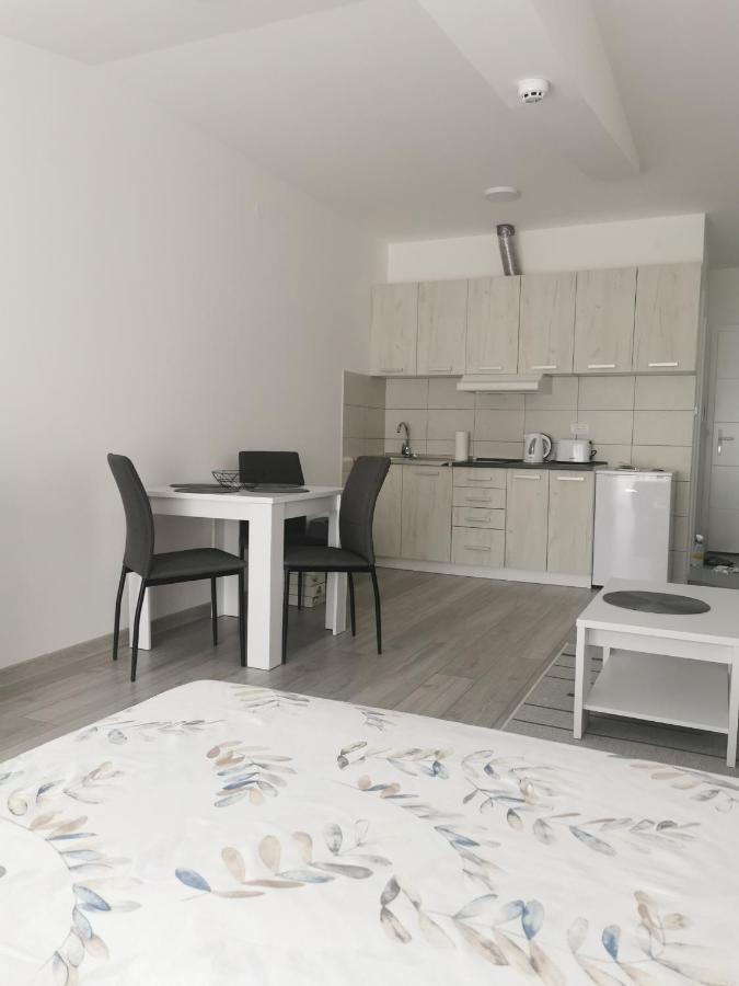Studio Apartmani Banja Koviljača Kültér fotó